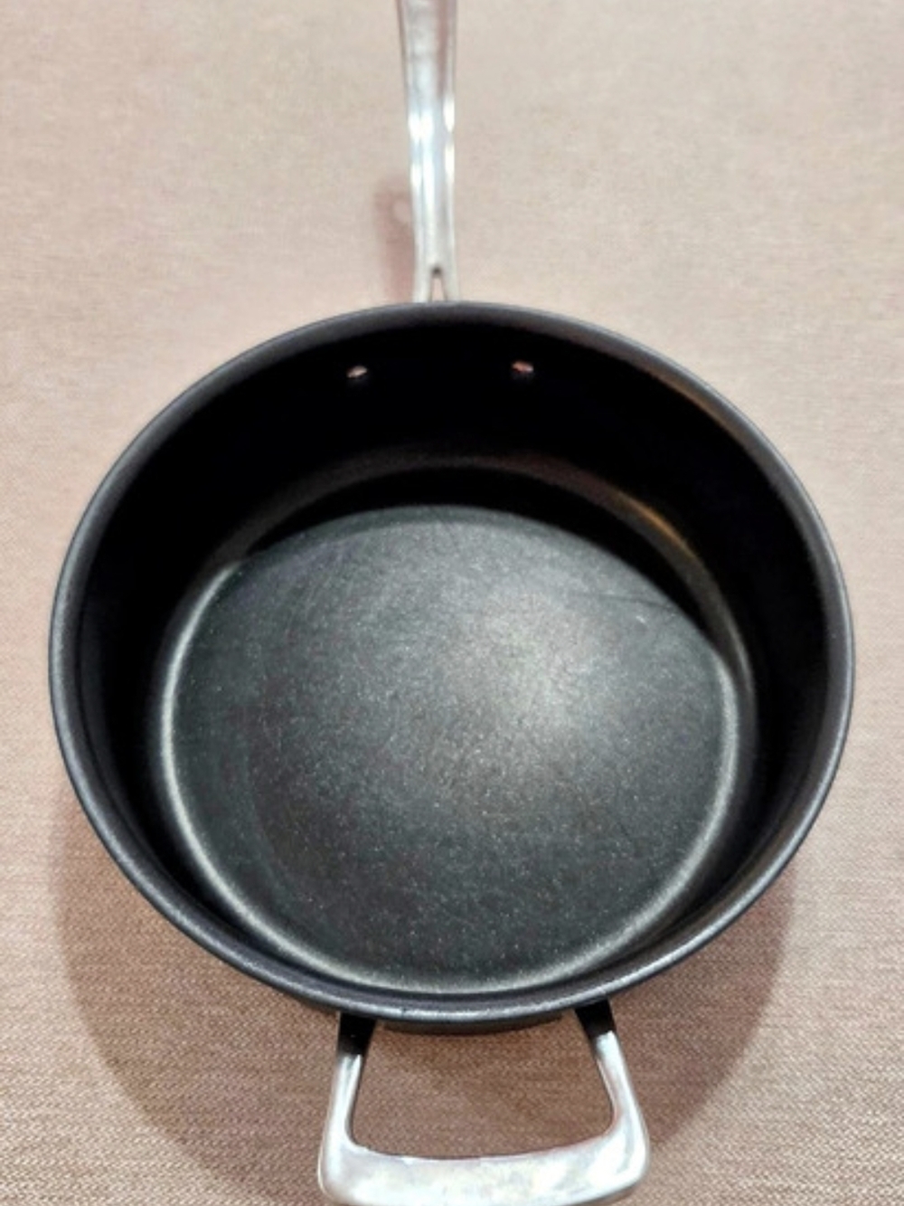All-Clad D5 4 QT Black Cookware Pan